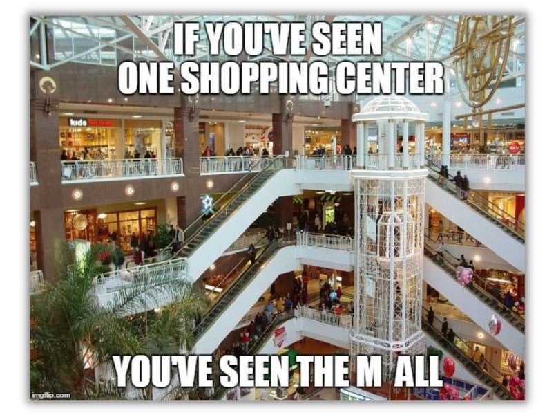 Как продавать в Инстаграме — мем с торговым центром