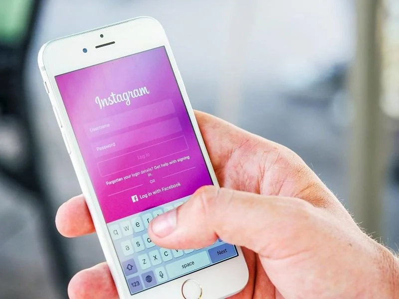 The Small Business Guide to Instagram Ecommerce