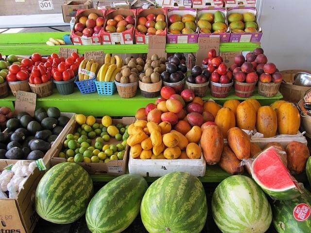 Image of a fruit stand