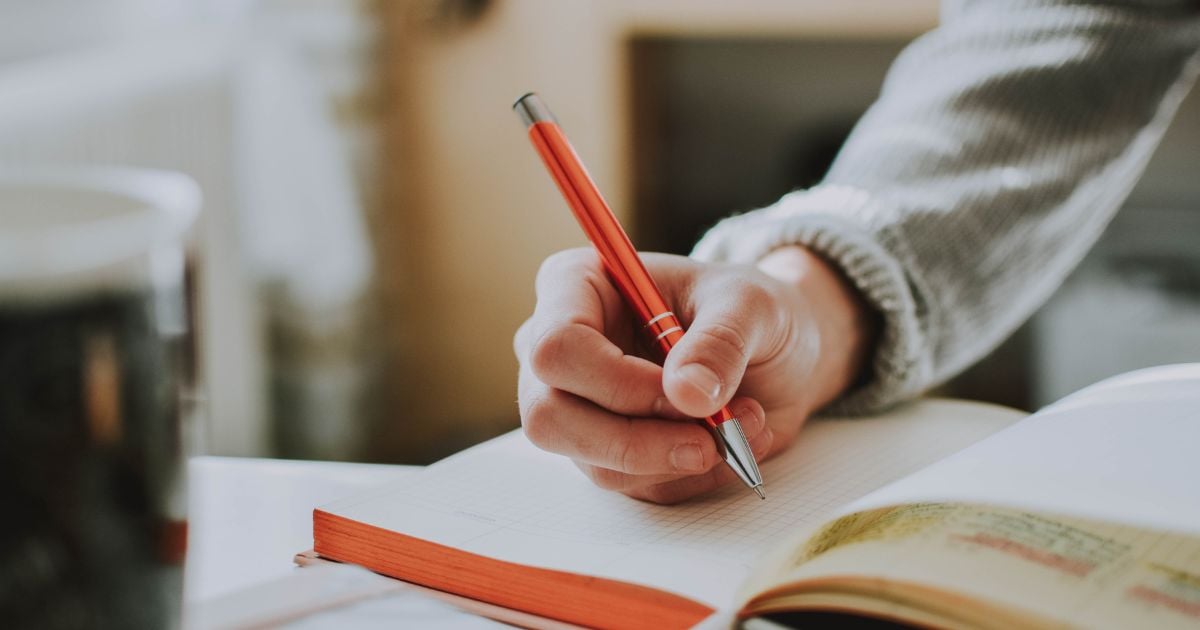 Website Copywriting: 17 Tips to Write Copy That Converts